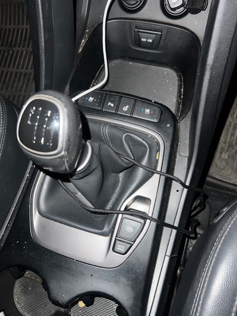 Hyundai, SANTA FE, Estate, 2016, Manual, 2199 (cc), 5 doors