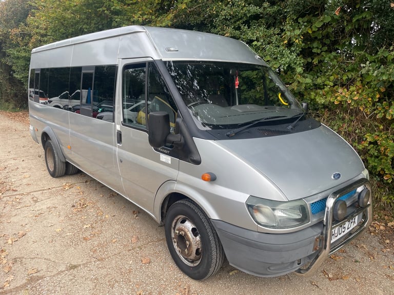 2005 Ford Transit 2.4 TDCi 135PS 17 Seater NA Diesel Manual