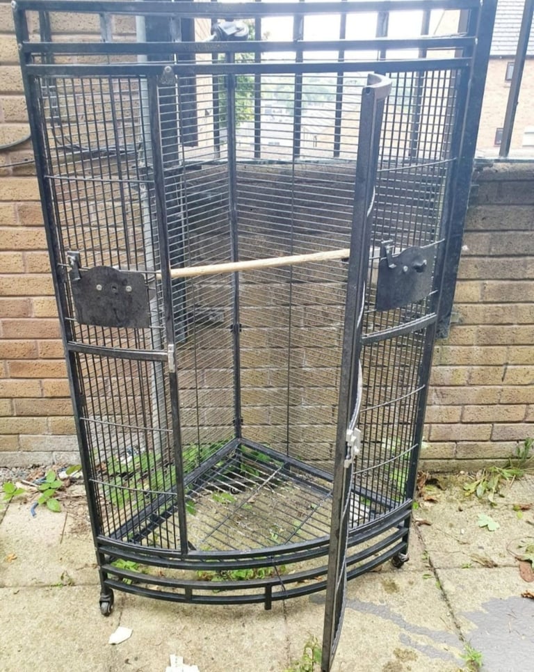 image for Corner Bird cage on wheels