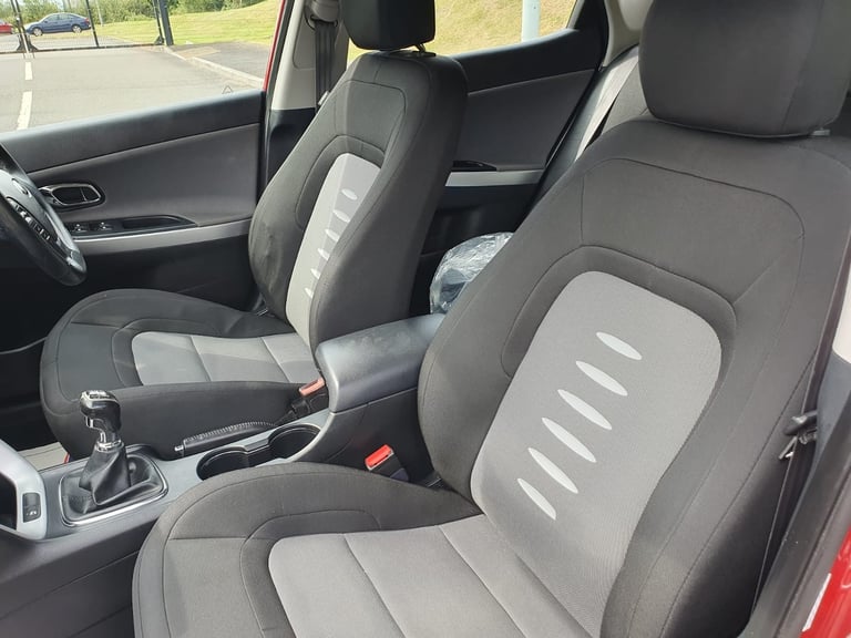 KIA CEED 1.6 CRDi 2 EcoDynamics 5dr Tax £20 Super condition Recent major service