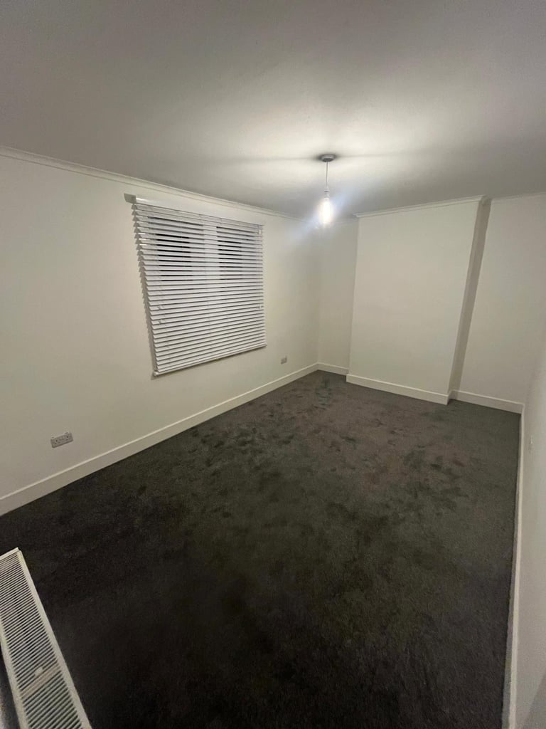 2 bedroom ground floor flat £780.00