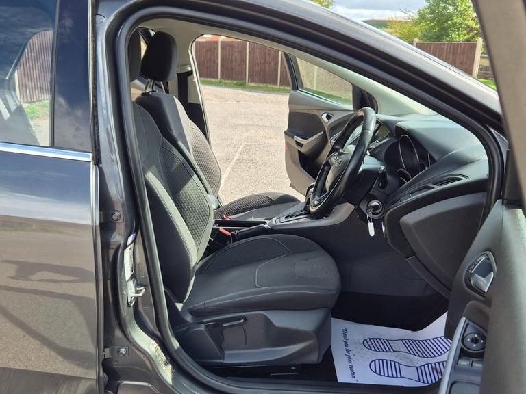 2015 Ford Focus 1.6 Zetec Powershift Euro 6 5dr HATCHBACK Petrol Automatic