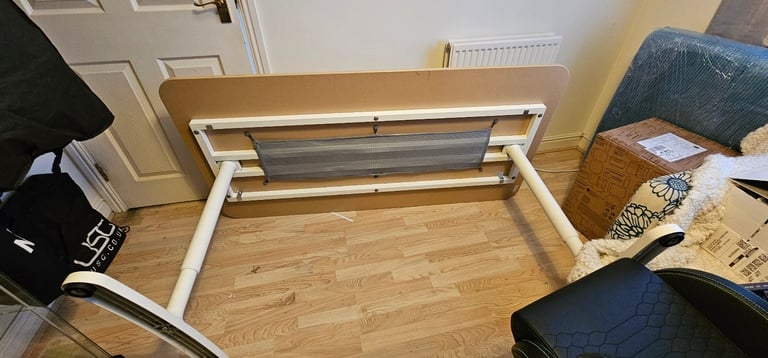 Ikea Bekant Desk Pine