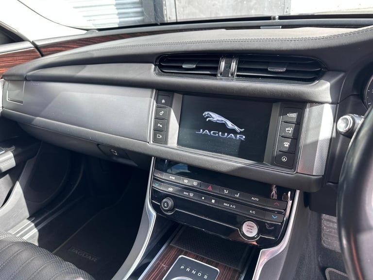 2018 18 REG JAGUAR XF PORTFOLIO 2.0L AUTO DAMAGED REPAIRABLE SALVAGE