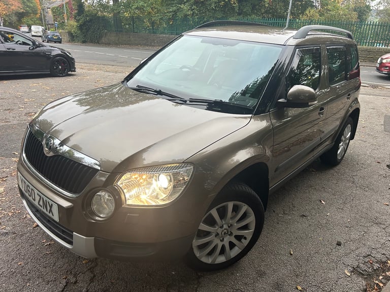 Skoda, YETI, Hatchback, 2010, Semi-Auto, (DSG) 1968 (cc), 5 doors