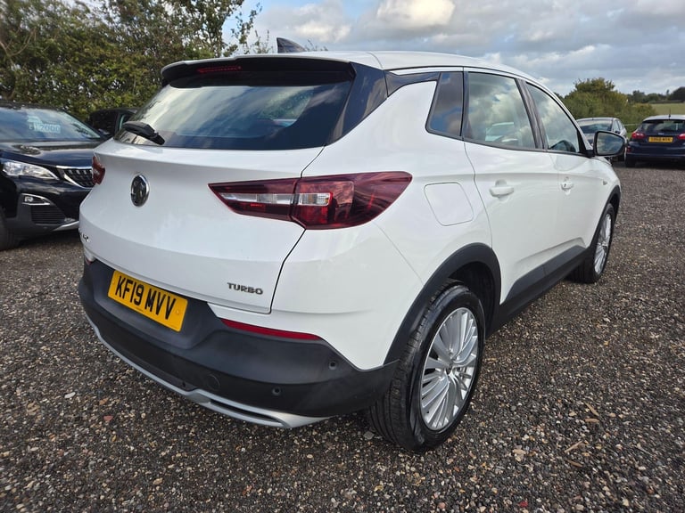 2019 Vauxhall Grandland X 1.2 Turbo Tech Line Nav Auto Euro 6 (s/s) 5dr Petrol