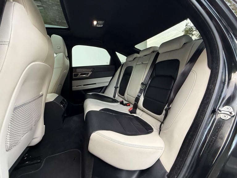 2016 Jaguar XF 3.0d V6 S 4dr Auto SALOON DIESEL Automatic