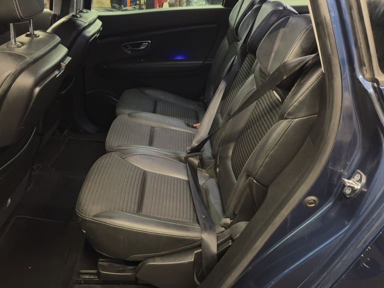 2019 Renault Grand Scenic 1.7 Blue dCi Signature MPV 5dr Diesel Manual Euro 6 (s/s) (120 ps) MPV ...