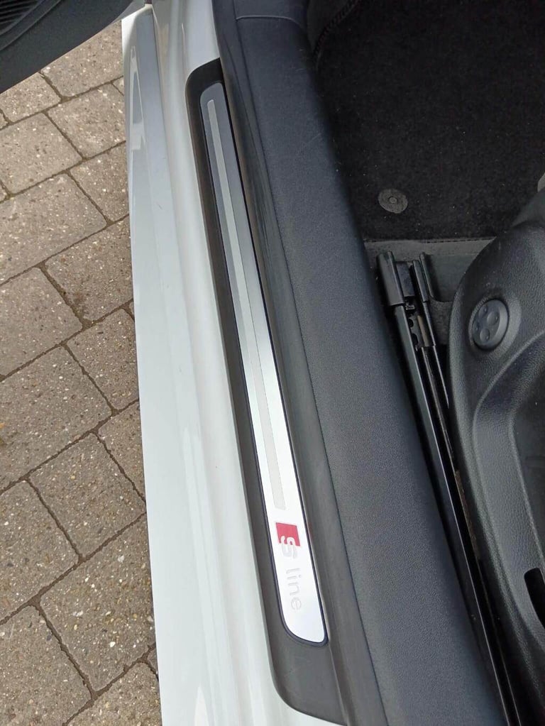 Audi, TT, Coupe, 2015, Semi-Auto, 1984 (cc), 2 doors