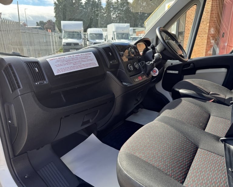 2018 Peugeot Boxer 2.0 BlueHDi H2 17 Seat Minibus LITE (PSV) 130ps Minibus Diesel Manual