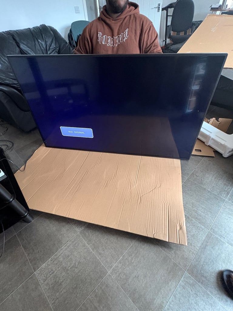  G.VISION 65″ LED Monitor – Excellent Condition (With Remote)