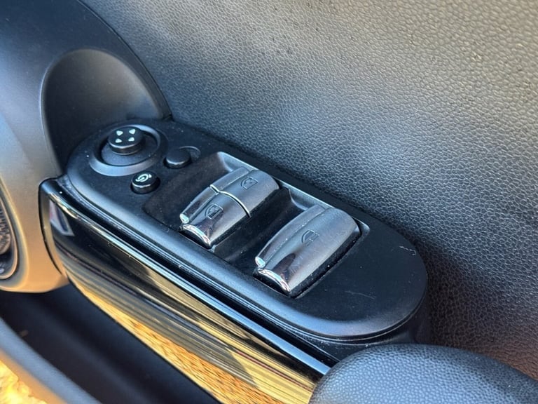 2018 68 MINI CONVERTIBLE 2.0 COOPER GPF S CONVERTIBLE 2DR PETROL STEPTRONIC EURO