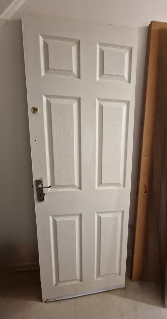 image for White interior door in Good Condition Free Delivery 