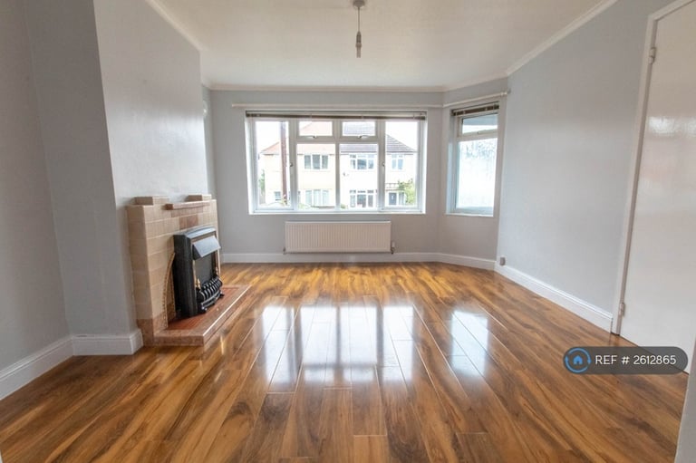 3 bedroom house in Neithrop Avenue, Banbury, OX16 (3 bed) (#2612865)