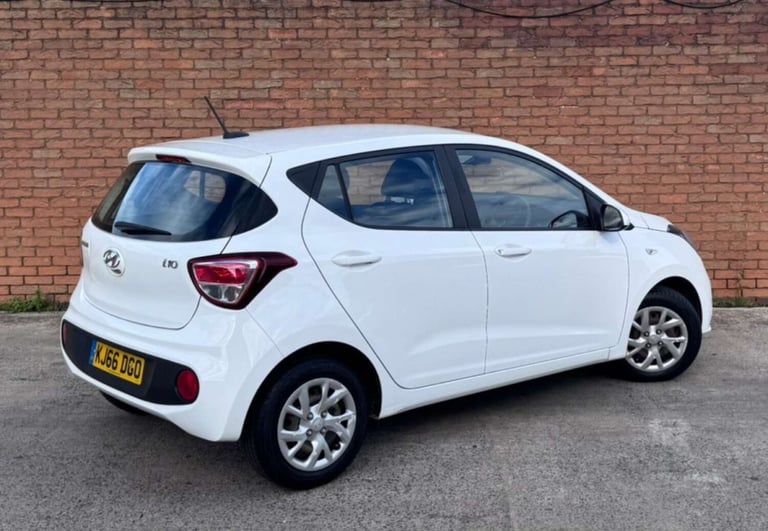 2017 Hyundai i10 1.0 SE 5dr HATCHBACK PETROL Manual