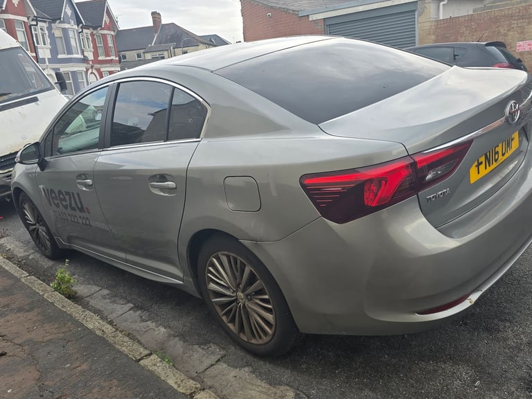 Toyota avensis rear light