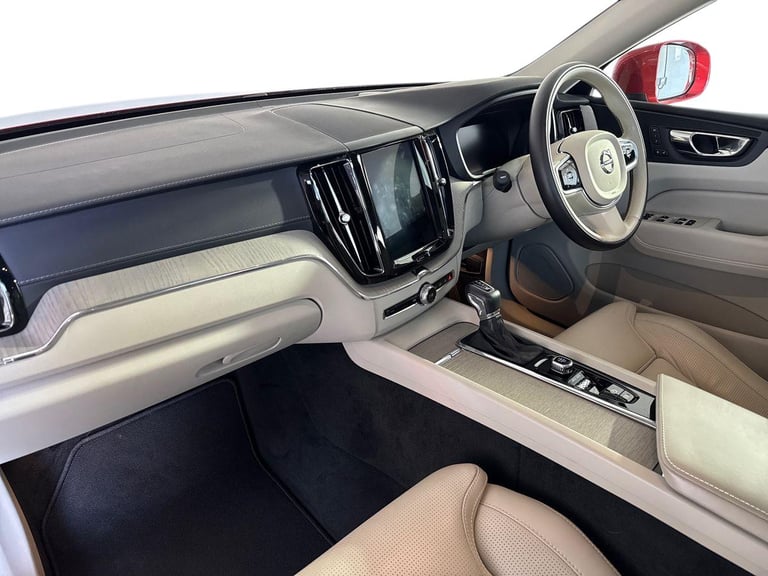 2018 Volvo XC60 2.0 D5 PowerPulse Inscription Pro 5dr AWD G tronic Estate Diesel Automatic