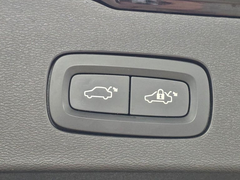 2021 Volvo V60 2.0 B3 MHEV R-Design Estate 5dr Petrol Hybrid Auto Euro 6 (s/s) (163 ps) Estate PE...