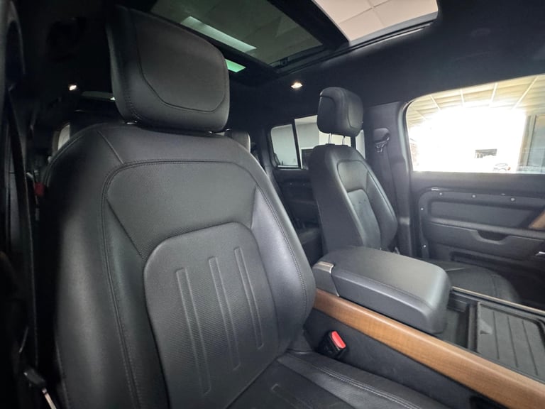 2023 Land Rover Defender 130 3.0 D300 MHEV X Auto 4WD Euro 6 (s/s) 5dr ESTATE Diesel Automatic