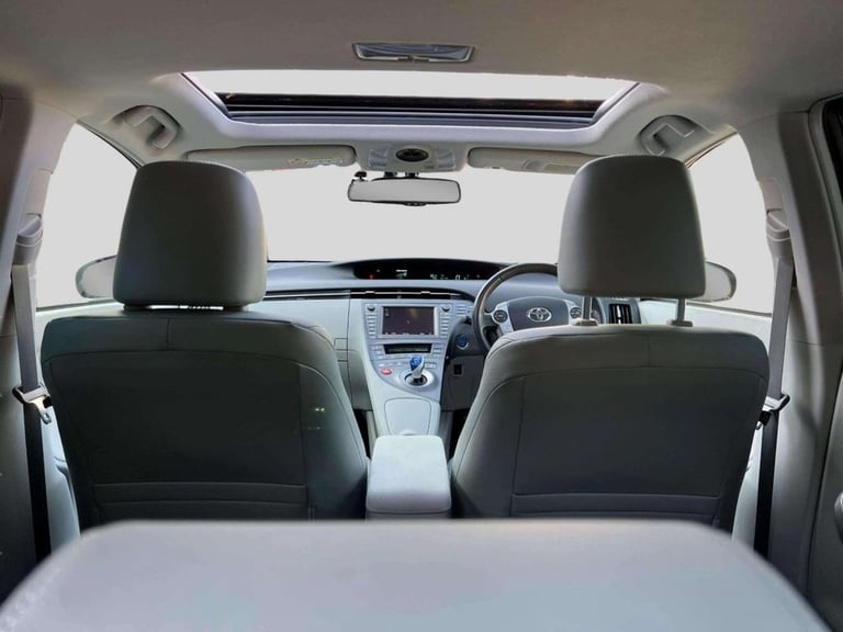 2013 Toyota Prius  1.8 VVT-h T Spirit CVT Euro 5 (s/s) 5dr Hatchback HYBRID ELECTRIC Automatic