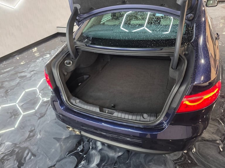 2017 Jaguar XF PRESTIGE Saloon Diesel Automatic