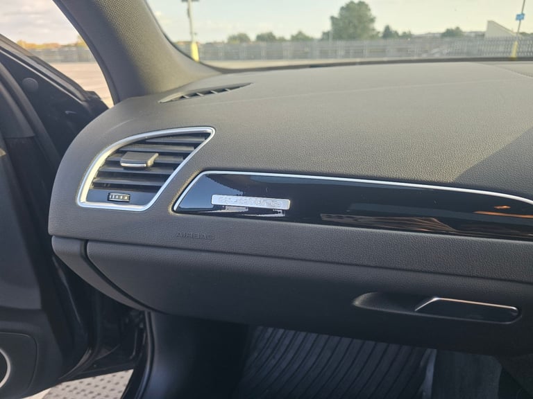 Audi, A4, Saloon, 2014, Semi-Auto, 1984 (cc), 4 doors
