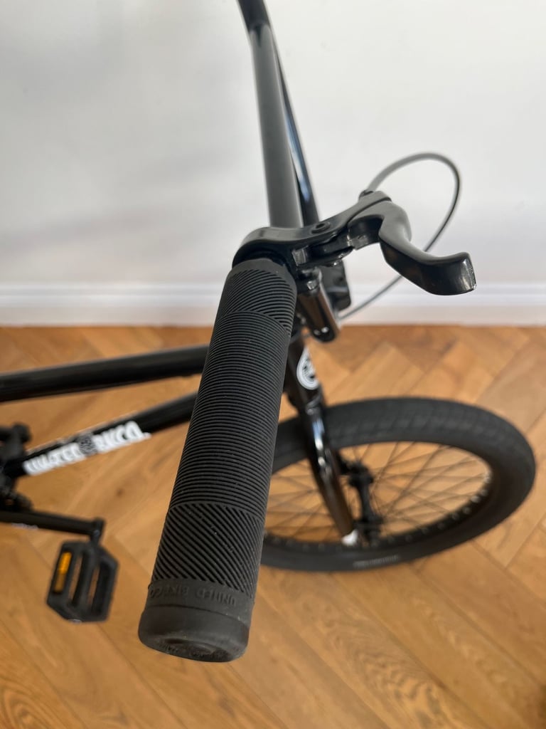 'As new' 20'' Complete BMX - United Recruit - Gloss Black 2021 