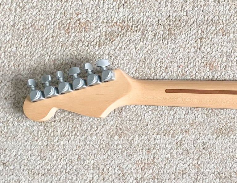 Fender Stratocaster. 1990 Strat Plus Deluxe. American. Rosewood. Crimson. Exceptional.