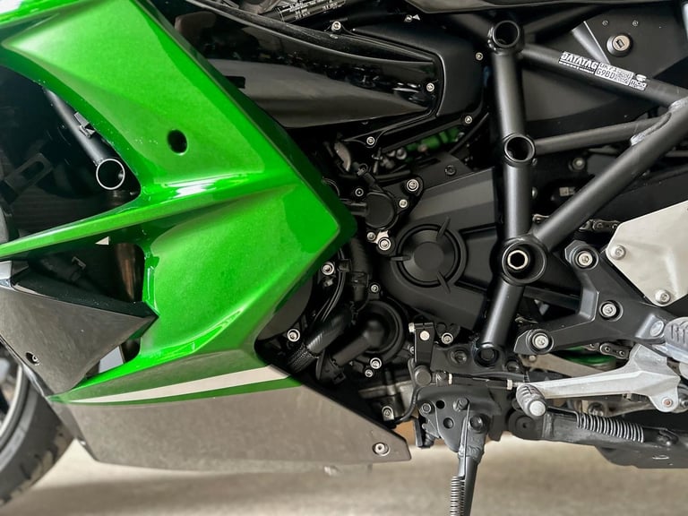 Stunning Low Mileage 2023/23 Kawasaki Ninja H2 SX Motorcycle 