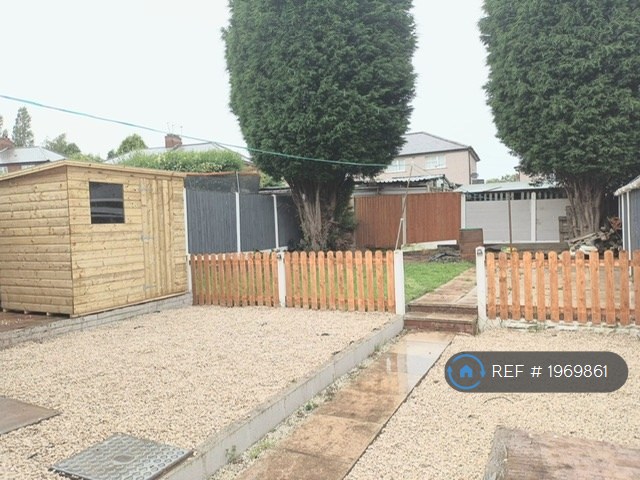 3 bedroom house in Harebell Crescent, Dudley, DY1 (3 bed) (#1969861)