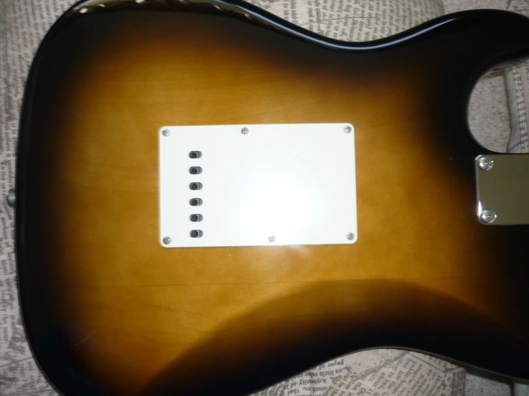 Fender Vintage FujiGen Stratocaster Japan 57 RI Sunburst MIJ E-Serial