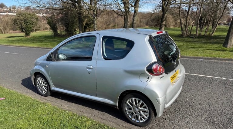 2009 TOYOTA AYGO 1.0 LITRE MOT END OF THE YEAR £20 ROAD TAX STARTS N DRIVES GREAT CHEAP RUNAROUND