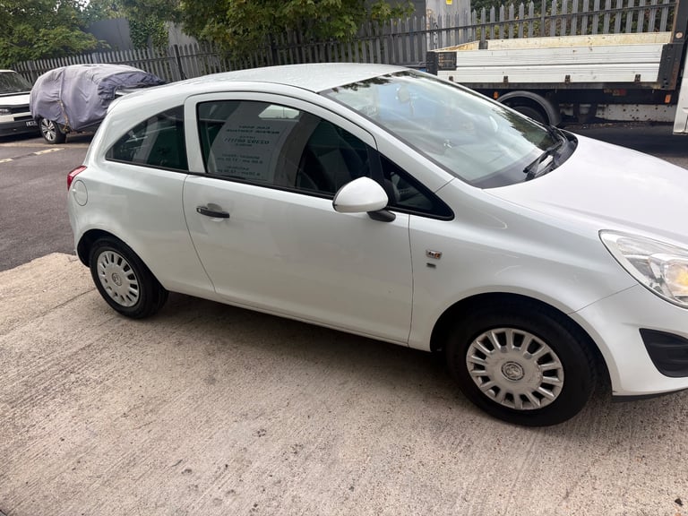 Vauxhall, CORSA, Hatchback, 2013, Manual, 998 (cc), 3 doors