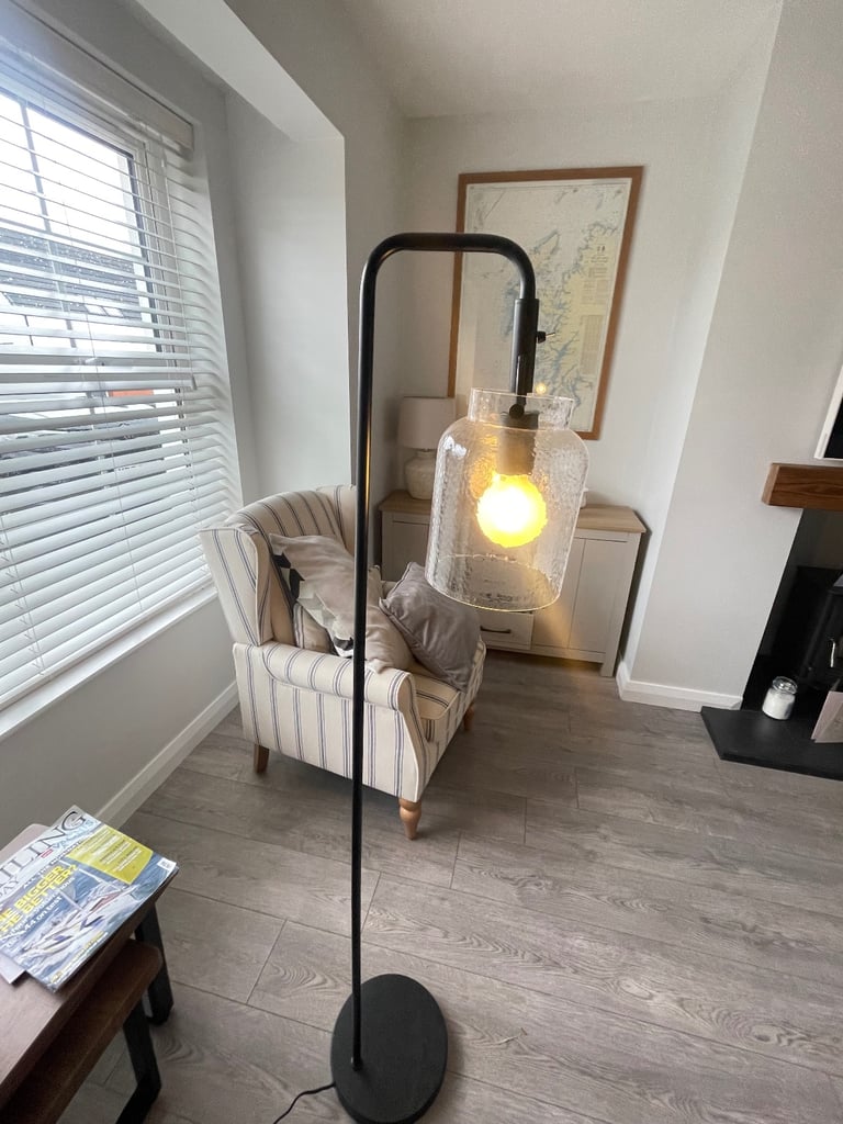Floor Lamp 