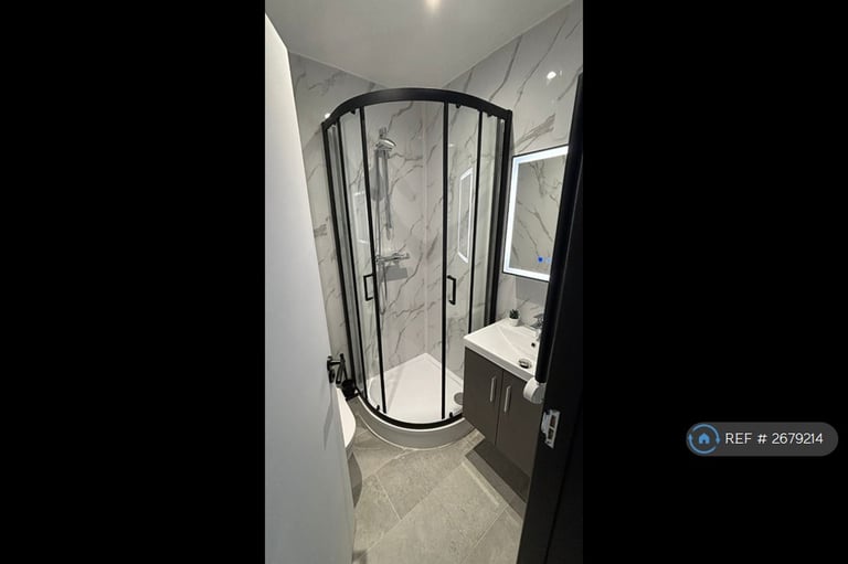 1 bedroom in Brand New Amazing House, Harrow, HA3 (#2679214)