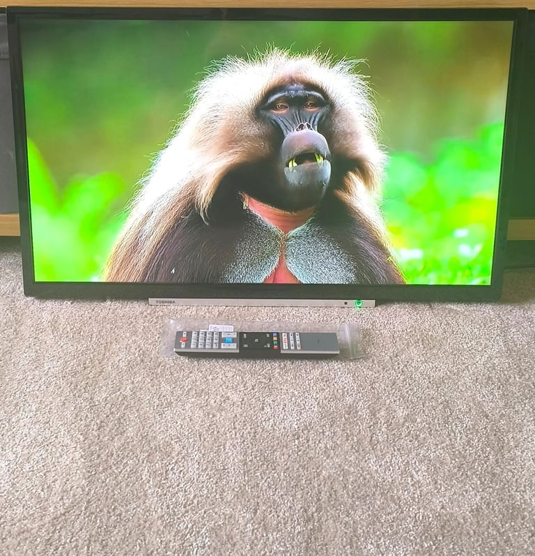 Toshiba 32 inch 1080p Full HD LED Smart TV with Freeview Play & HD Alexa Dolby 32L3863DB