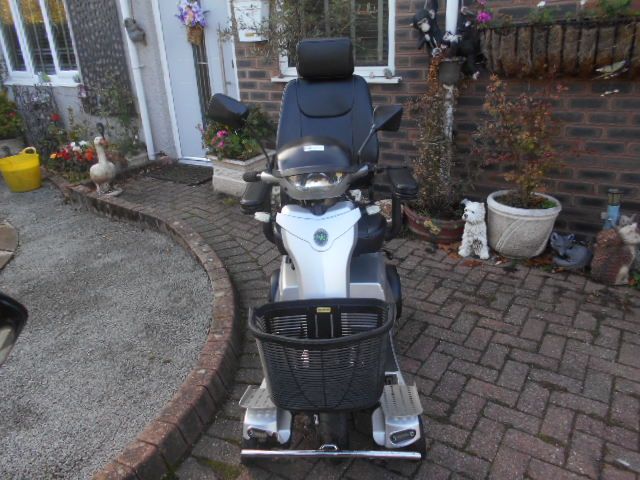 Quingo 8mph mobility scooter