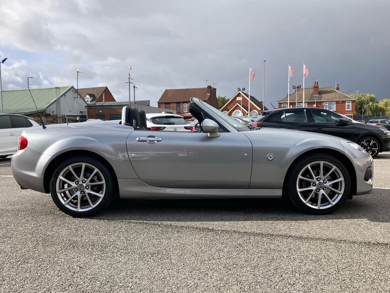 2013 Mazda MX-5 2.0i Sport Tech 2dr Coupe PETROL Manual