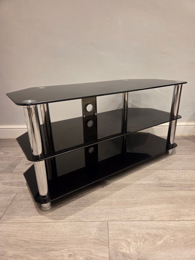 image for Free tv stand collection only. 