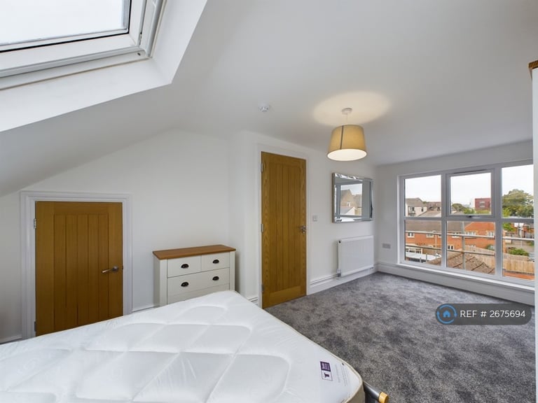 5 bedroom house in Rawden Place, Cardiff, CF11 (5 bed) (#2675694)