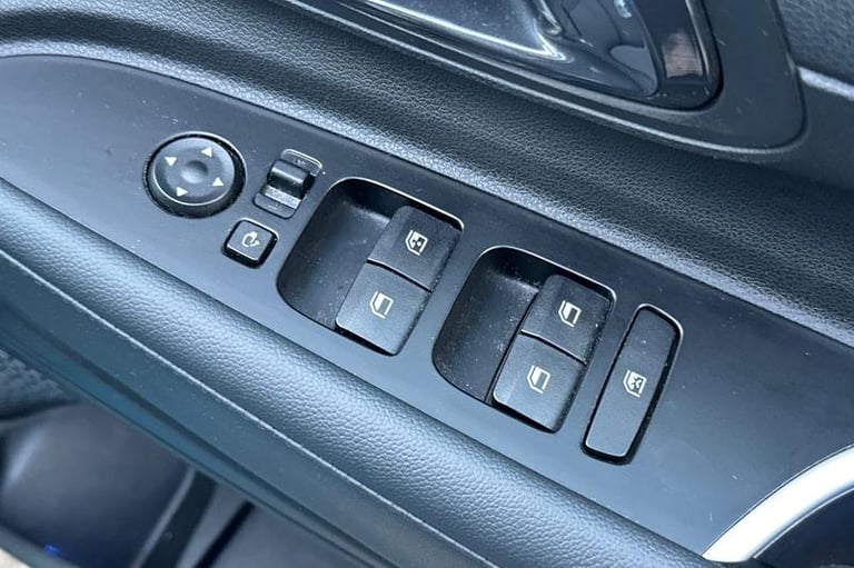 2023 Hyundai i20 1.0T GDi 48V MHD Premium 5dr Manual Hatchback Petrol Manual