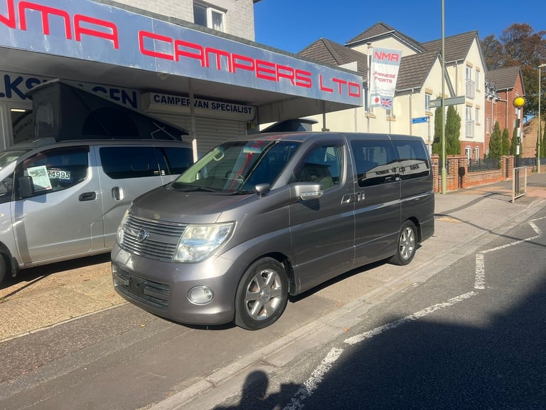 2009 Nissan Elgrand Highwat Star 2.5 Petrol Auto 8 Seater Low Miles ULEZ