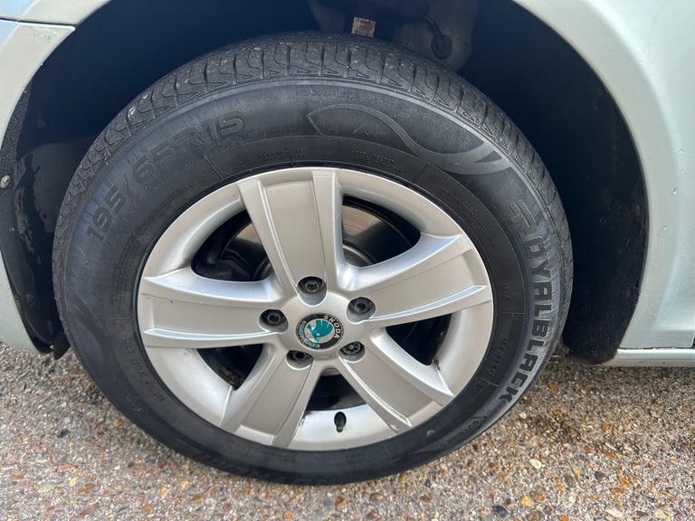 Skoda, OCTAVIA, Hatchback, 2011, Manual, 1598 (cc), 5 doors