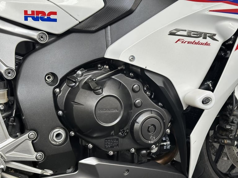 2013 Honda CBR1000RR Fireblade 1000 Super Sports Petrol Manual (178 ps)