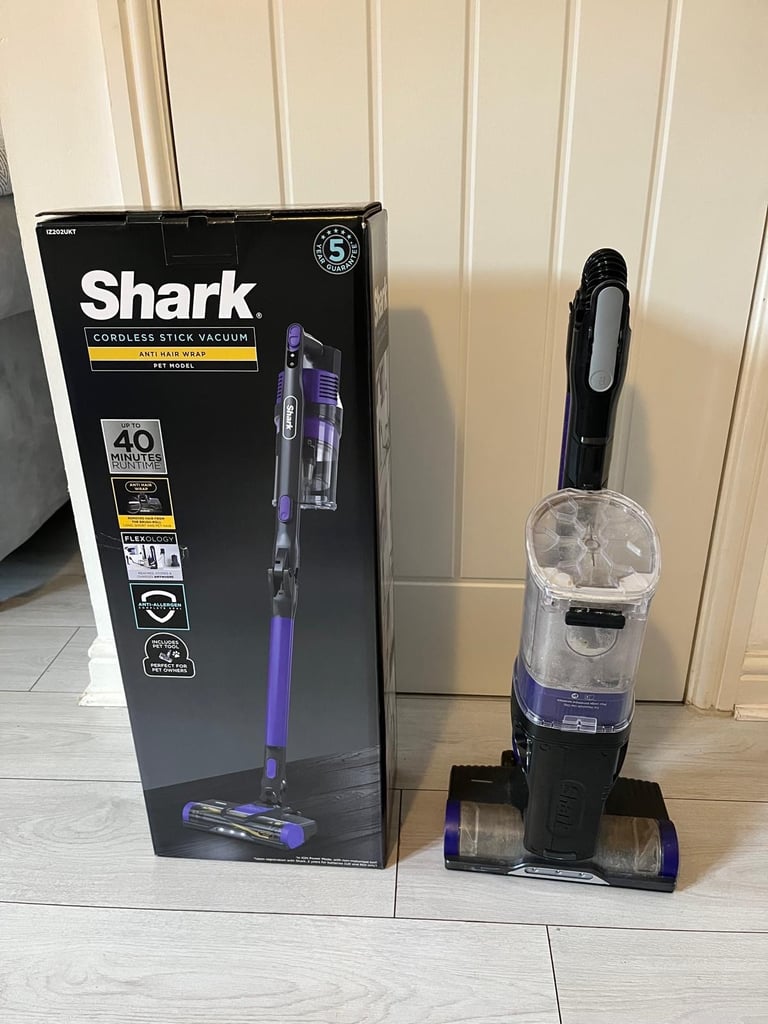 Shark Upright Cordless Hoover