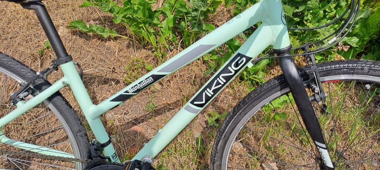 Lovely Manhattan hybrid lightweight aluminium frame townbike 