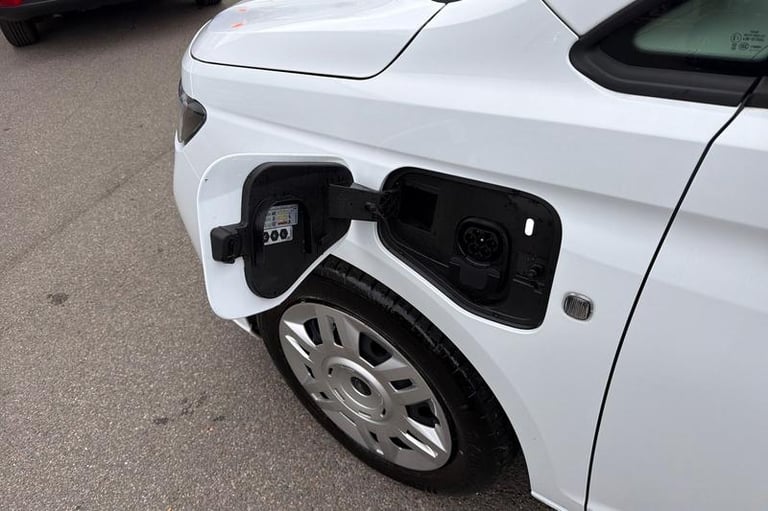 2025 Ford Transit Connect 250 L2 PETROL 1.5 EcoBoost PHEV 150 Trend  Auto Automatic Panel Van Hyb...