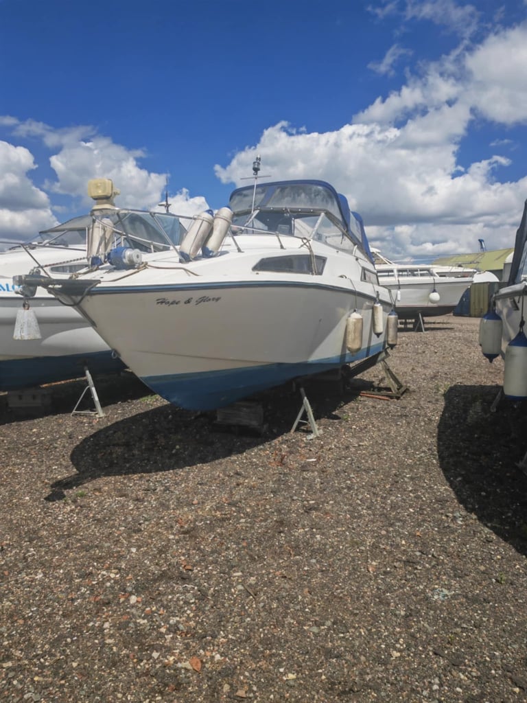 image for 1989 Bulga  24ft boat 