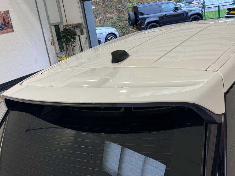 2018 Land Rover Range Rover Sport 2.0 SD4 HSE 5dr Auto ESTATE DIESEL Automatic