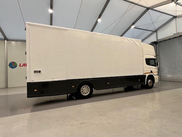Scania P94 220 4x2 Sleeper Cab Box Van Manual
